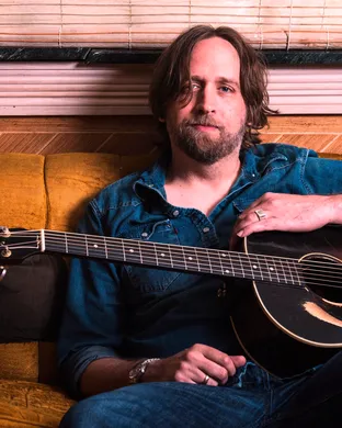 Live concert by Hayes Carll & Ryan Montbleau
