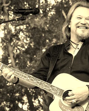 Travis Tritt Post Falls